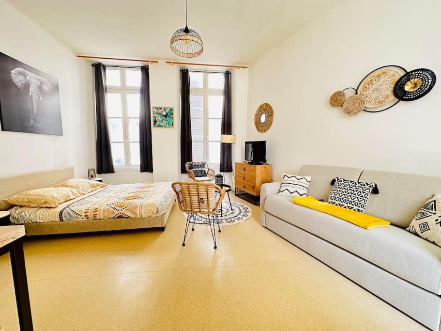 Appartement Confortable Laon Exterior photo